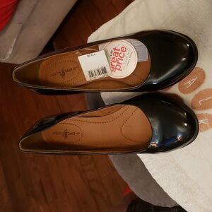 Vintage Jaclyn Smith Black Patent Leather Heels Sz 5W. New With Tags. Beautiful.